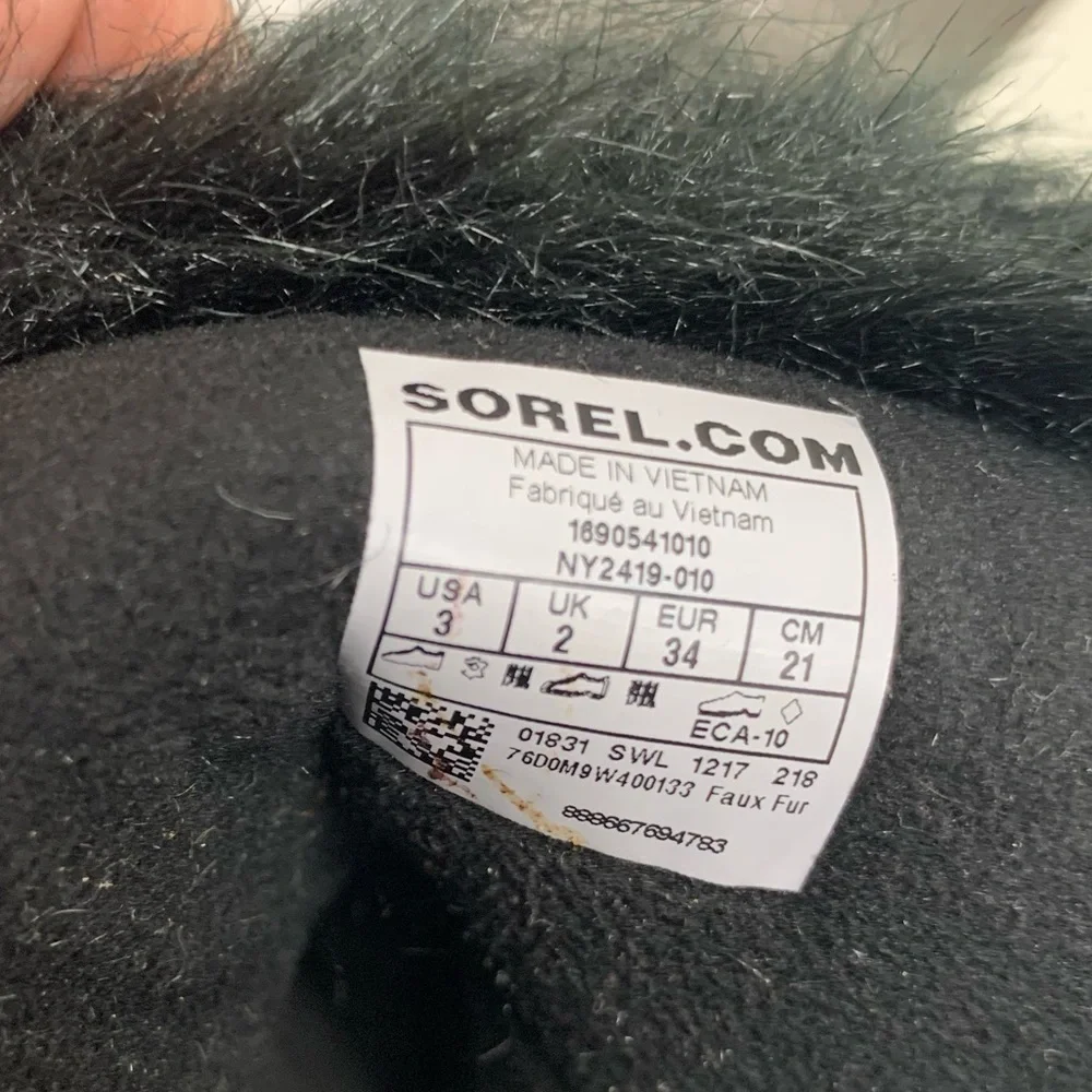 Sorel cozy black